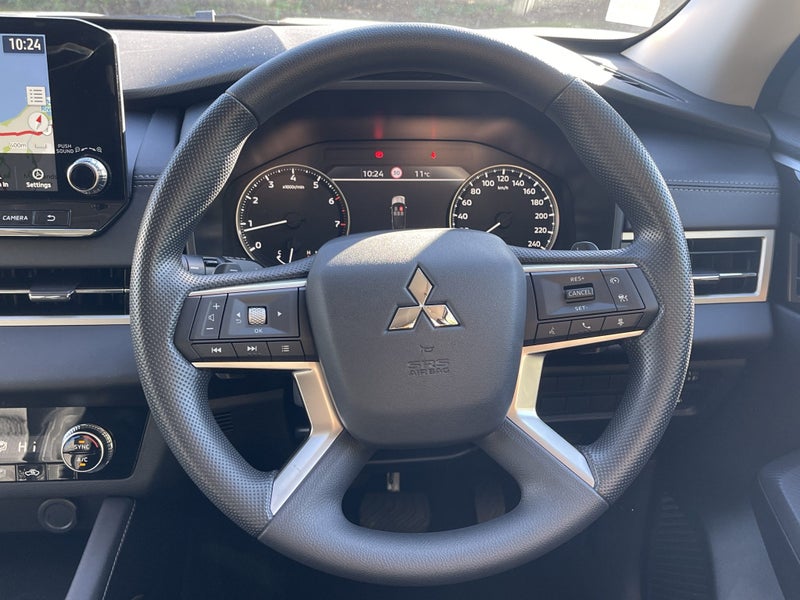 2026 Mitsubishi Outlander 2.5P LS 2WD CVT image 5
