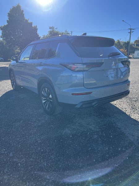 2026 Mitsubishi Outlander 2.5P LS 4WD image 3