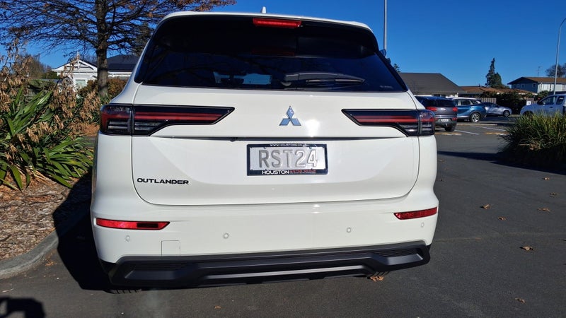 2026 Mitsubishi Outlander 2.5P LS 4WD CVT image 5