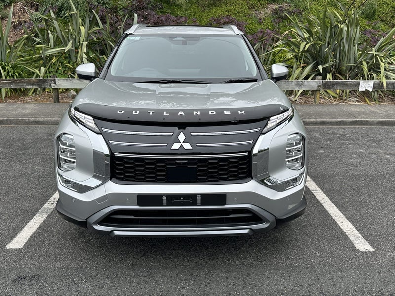 2026 Mitsubishi Outlander 2.5P VRX 2WD CVT image 3