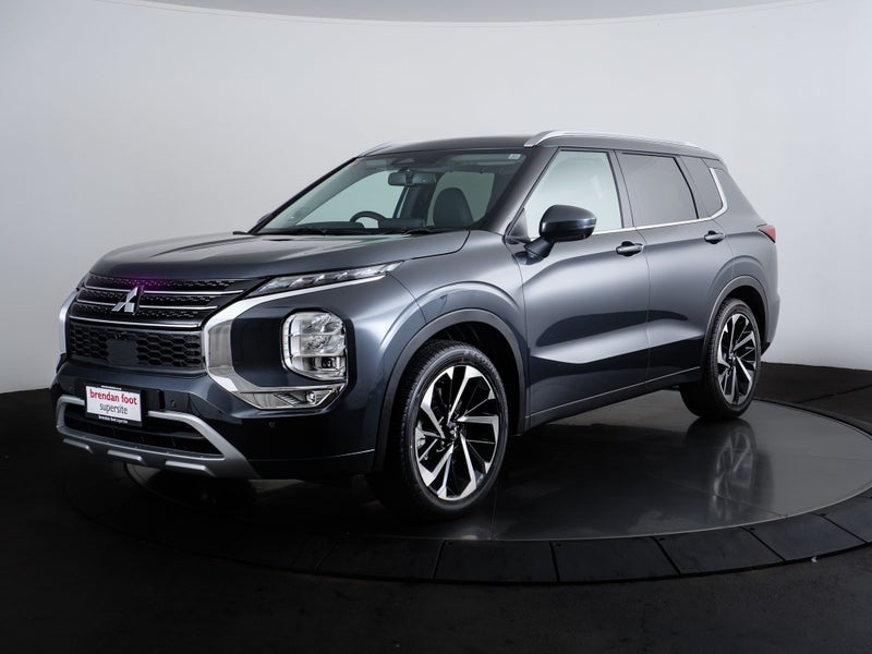 2026 Mitsubishi Outlander 2.5P VRX 2WD CVT 7 SE... image 3