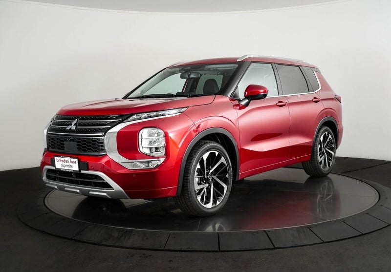 2026 Mitsubishi Outlander 2.5P VRX 2WD CVT 7 SE... image 3