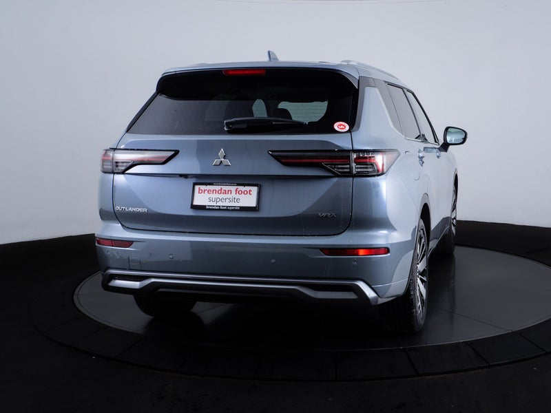 2026 Mitsubishi Outlander 2.5P VRX 2WD CVT 7 SE... image 4