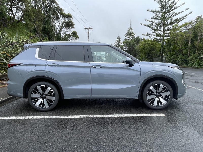 2026 Mitsubishi Outlander 2.5P VRX 4WD CVT image 5