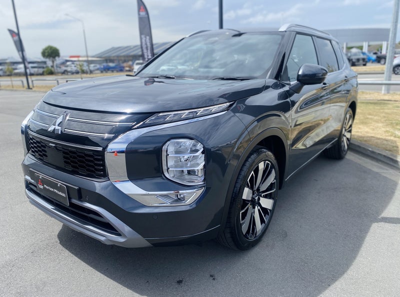 2026 Mitsubishi Outlander 2.5P VRX 4WD CVT image 3