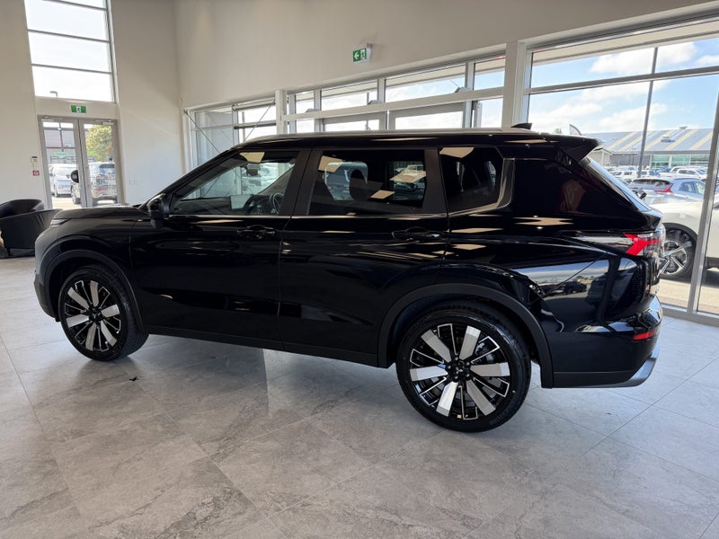 2026 Mitsubishi Outlander 2.5P XLS 2WD CVT image 4