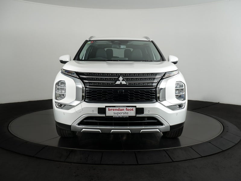 2026 Mitsubishi Outlander 2.5P XLS 2WD CVT 7 SE... image 5