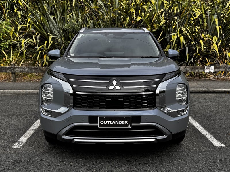 2026 Mitsubishi Outlander 2.5P XLS 2WD CVT image 3