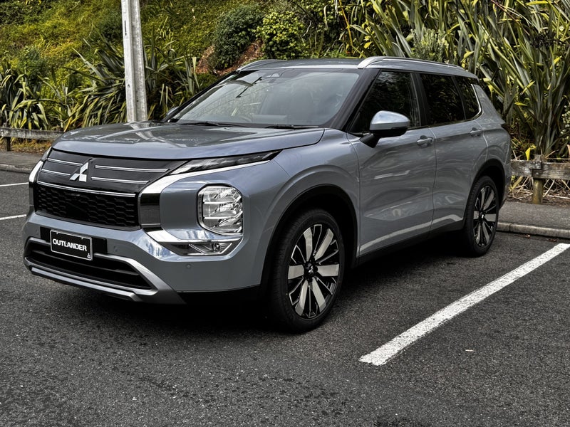 2026 Mitsubishi Outlander 2.5P XLS 2WD CVT image 4