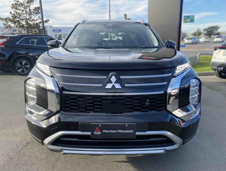 2026 Mitsubishi Outlander 2.5P XLS 4WD CVT image 3