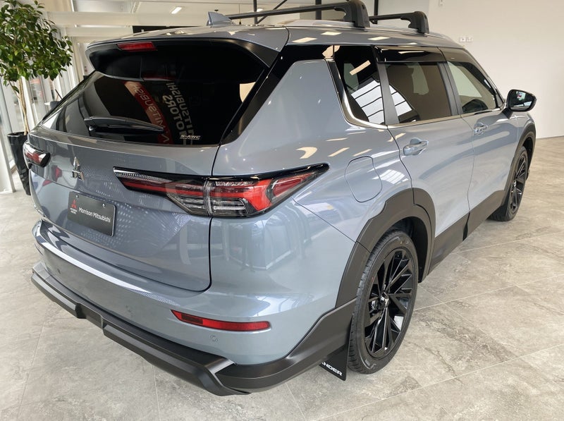 2026 Mitsubishi Outlander 2.5P XLS 4WD CVT image 3