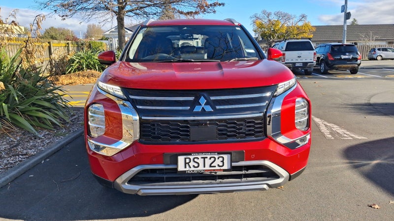 2026 Mitsubishi Outlander 2.5P XLS 4WD CVT image 3