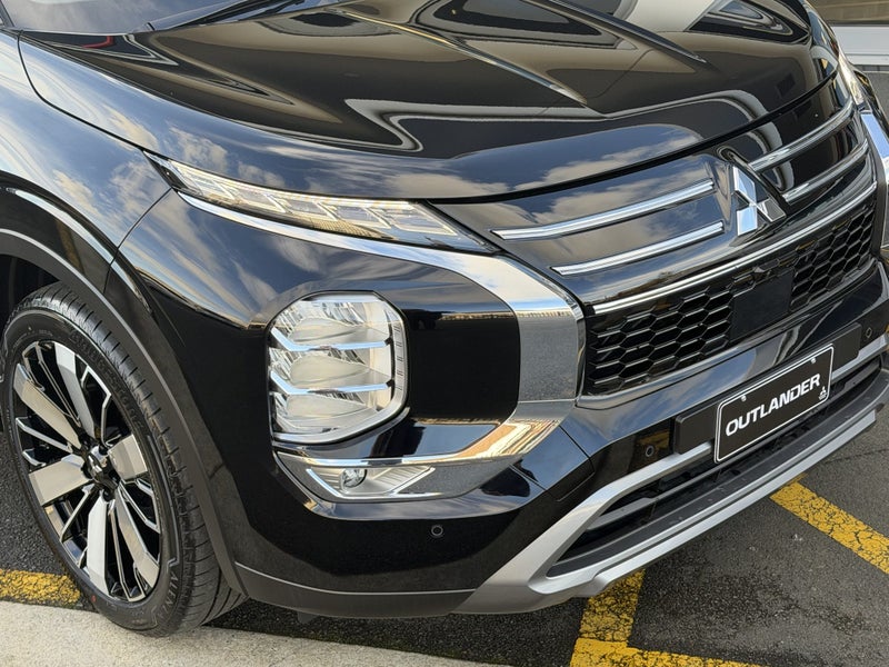 2026 Mitsubishi Outlander 2.5P XLS 4WD CVT - OU... image 3