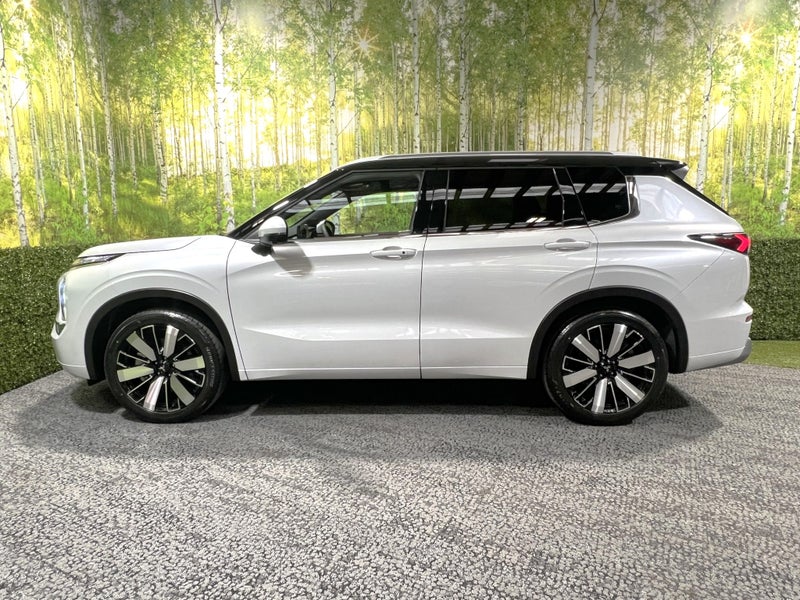 2026 Mitsubishi Outlander EXCEED 2.5 AUTO - 7 SEAT image 4