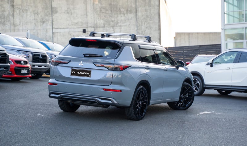 2026 Mitsubishi Outlander Exceed 2.5P/4Wd/Cvt image 2