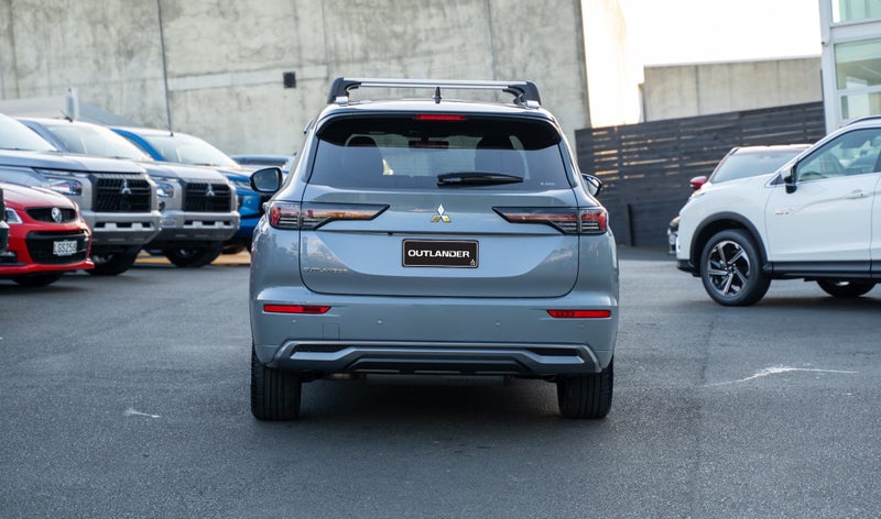 2026 Mitsubishi Outlander Exceed 2.5P/4Wd/Cvt image 4