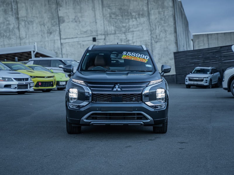 2026 Mitsubishi Outlander Exceed 2.5P/Cvt image 3