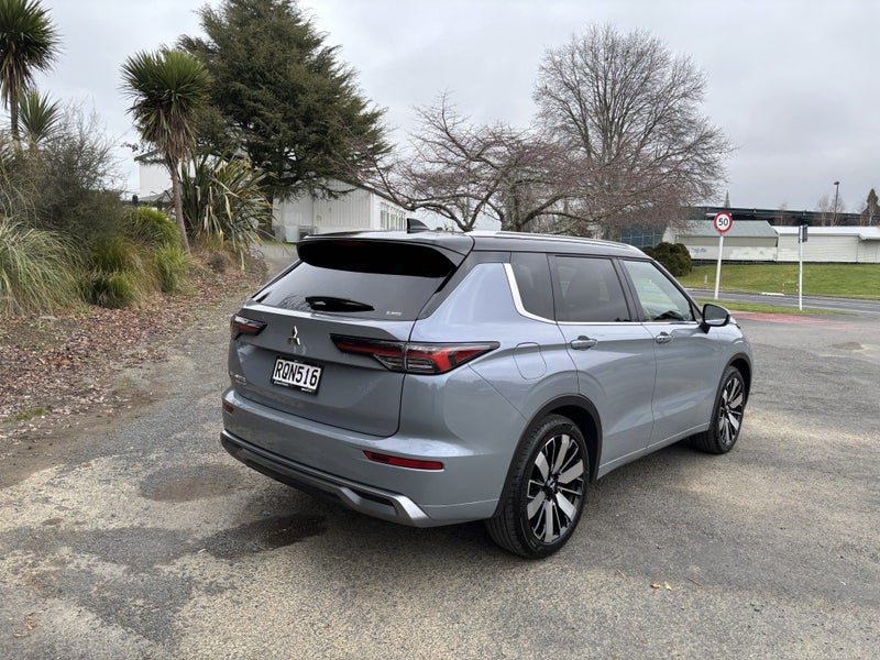 2026 Mitsubishi Outlander EXCEED 2.5P PETROL 4W... image 5