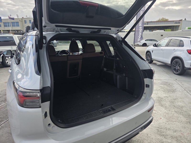 2026 Mitsubishi Outlander Exceed 4WD 2.5P image 5