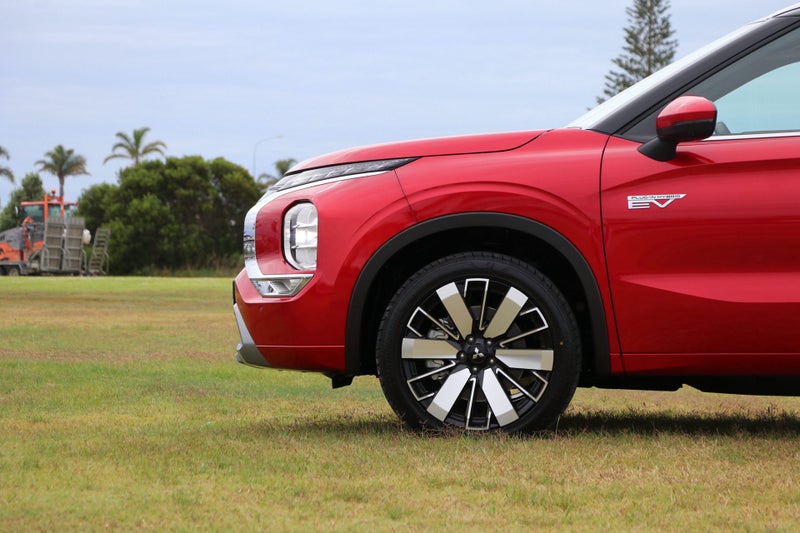 2026 Mitsubishi Outlander Exceed PHEV/4WD/AT image 4