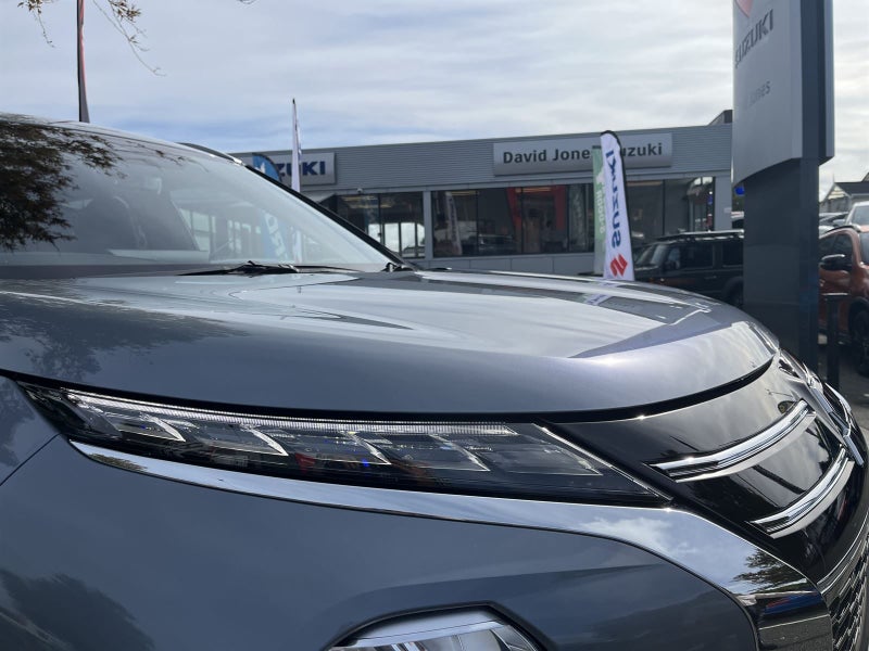 2026 Mitsubishi Outlander LS image 2