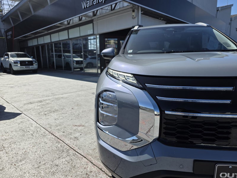 2026 Mitsubishi Outlander LS 2.5P 4WD image 4