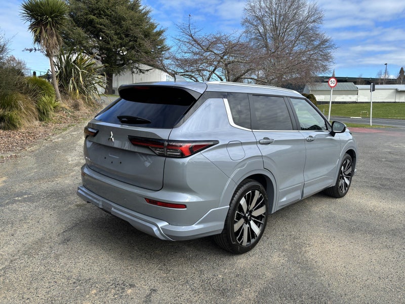 2026 Mitsubishi Outlander LS 2.5P/CVT PETROL AU... image 5