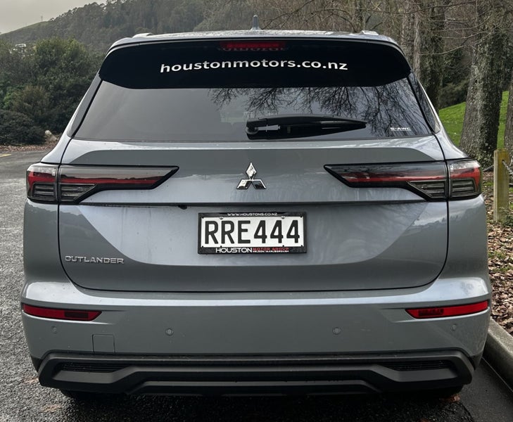 2026 Mitsubishi Outlander LS 4WD - DEMO image 4