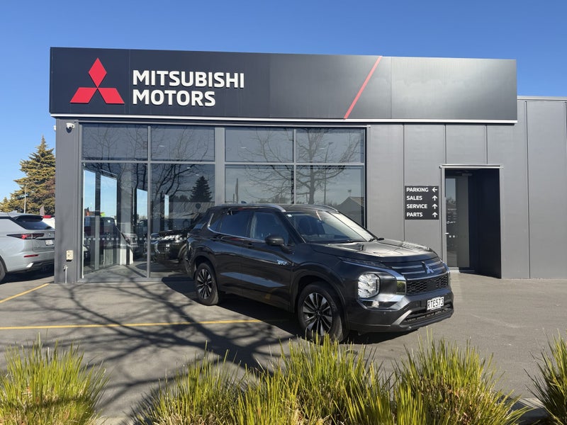 2026 Mitsubishi Outlander LS PHEV - Fantastic F... image 2