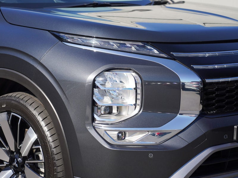 2026 Mitsubishi Outlander PHEV EXCEED 4WD image 5