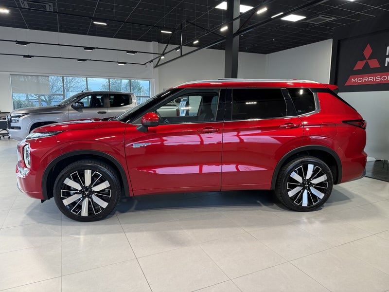 2026 Mitsubishi Outlander PHEV VRX 4WD image 4