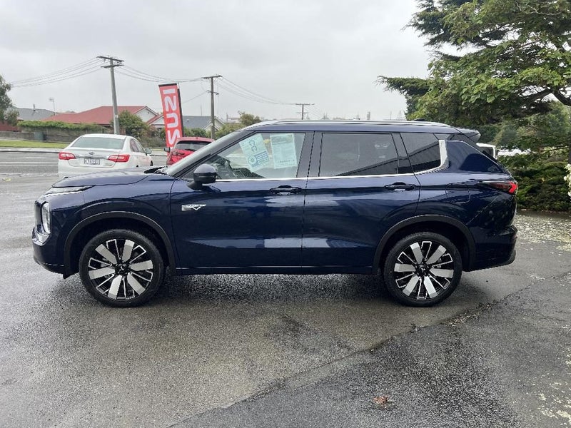 2026 Mitsubishi Outlander PHEV VRX 4WD image 3