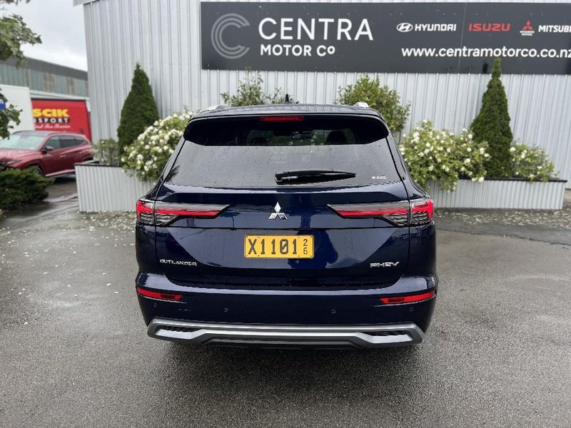 2026 Mitsubishi Outlander PHEV VRX 4WD image 5