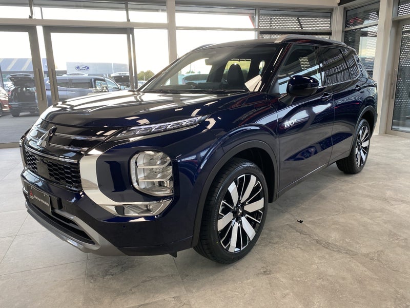 2026 Mitsubishi Outlander PHEV VRX 4WD image 2