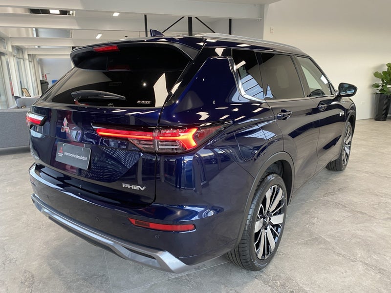 2026 Mitsubishi Outlander PHEV VRX 4WD image 5