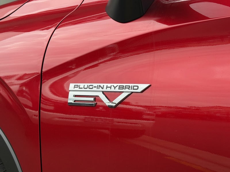 2026 Mitsubishi Outlander PHEV VRX 4WD - PLUG-I... image 4