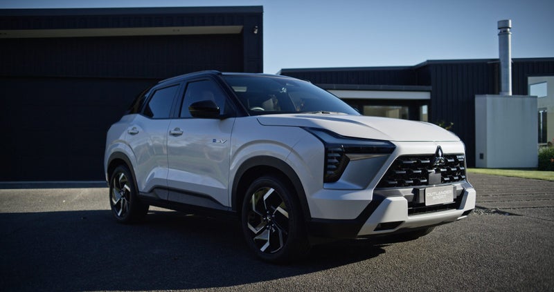 2026 Mitsubishi Outlander SPORT HEV 1.6L XLS 2WD image 3