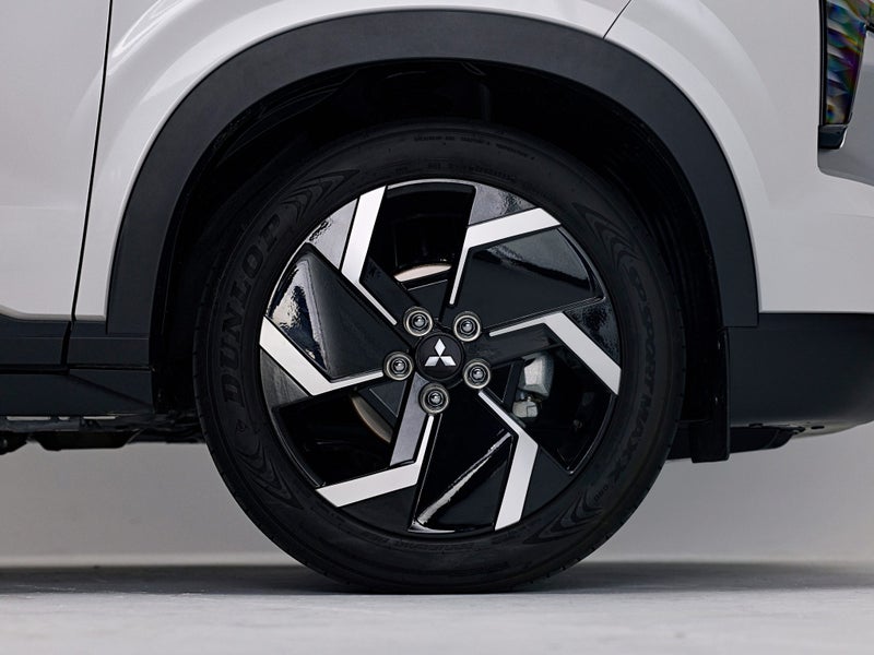 2026 Mitsubishi Outlander SPORT HEV 1.6L XLS 2WD image 5