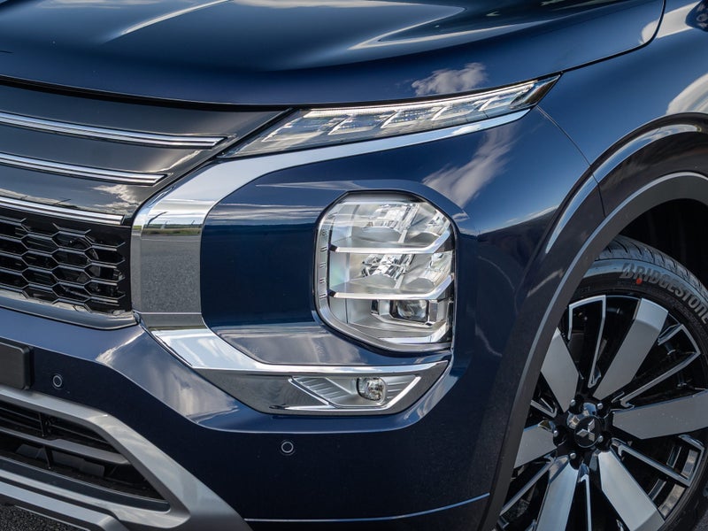 2026 Mitsubishi Outlander VRX 2.5 2WD Auto image 3