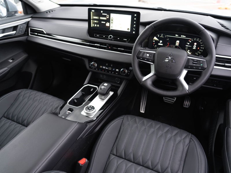 2026 Mitsubishi Outlander VRX 2.5P 2WD AUTO 7-str image 2