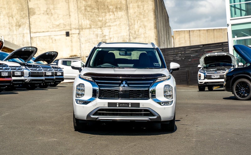 2026 Mitsubishi Outlander Vrx 2.5P/4Wd/Cvt image 3