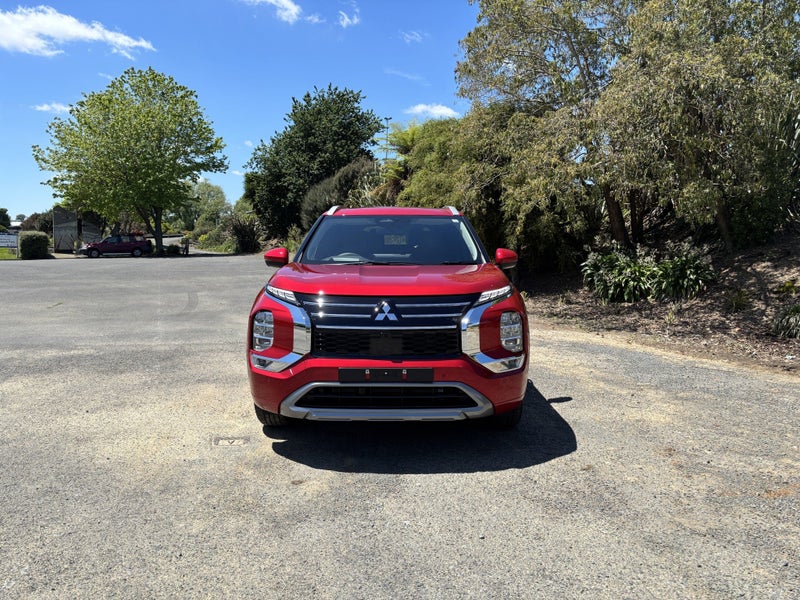 2026 Mitsubishi Outlander VRX 2.5P/CVT 2WD LEAT... image 2