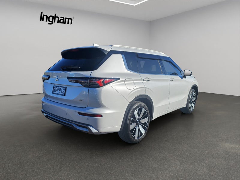 2026 Mitsubishi Outlander VRX 2.5P/CVT image 3