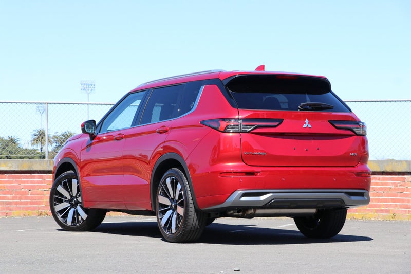 2026 Mitsubishi Outlander VRX 2WD 2.5P image 2