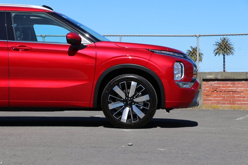 2026 Mitsubishi Outlander VRX 2WD 2.5P image 4