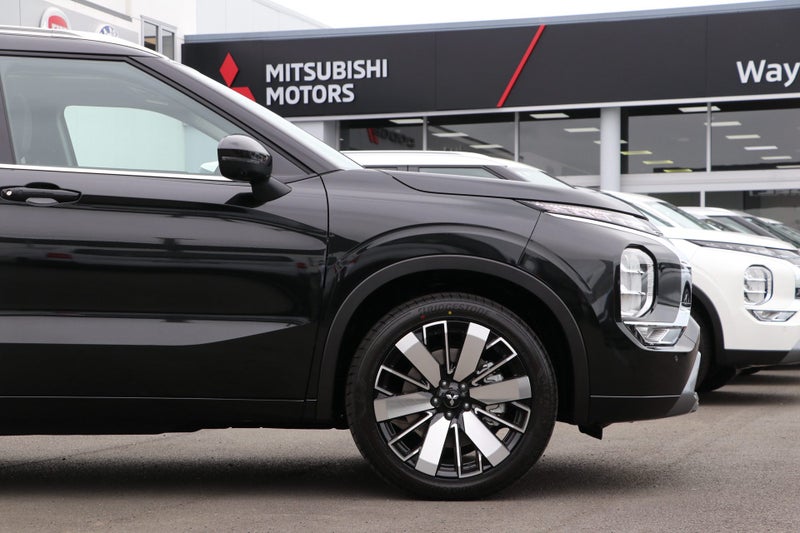 2026 Mitsubishi Outlander VRX 2WD 2.5P image 4