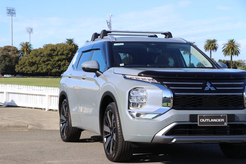 2026 Mitsubishi Outlander VRX 2WD 2.5P image 5