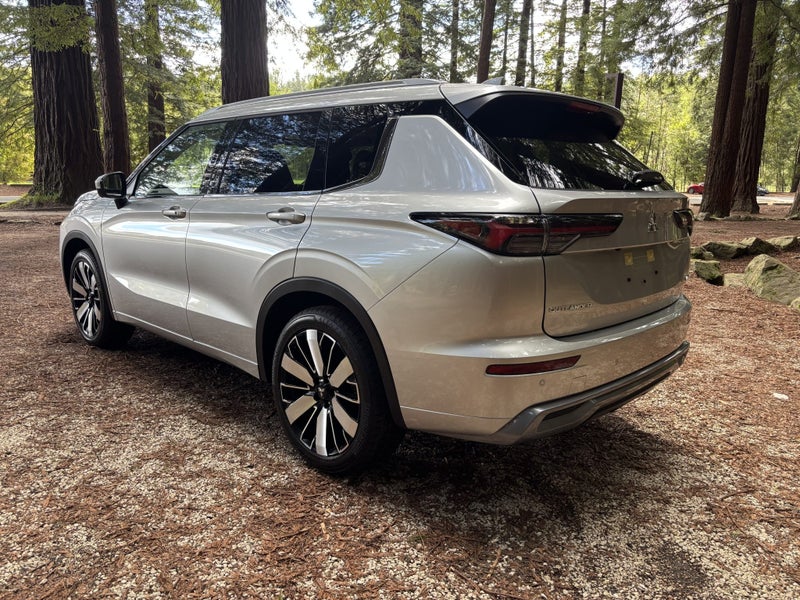 2026 Mitsubishi Outlander VRX 2WD image 5