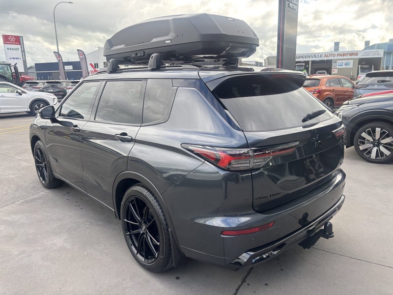 2026 Mitsubishi Outlander VRX 4WD image 5