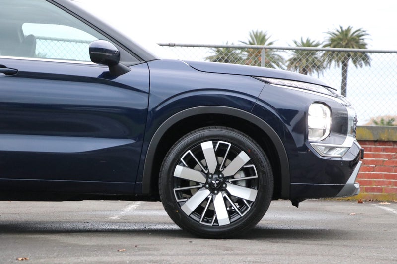 2026 Mitsubishi Outlander VRX 4WD (S-AWC) 2.5P image 4